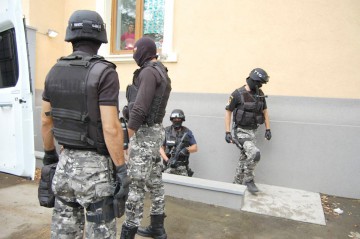 Percheziţii la Mangalia, la un individ care a dat „buful” la o societate